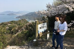 紫雲出山展望台から美しい島々