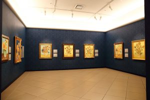 展示室「７つのヒマワリ」